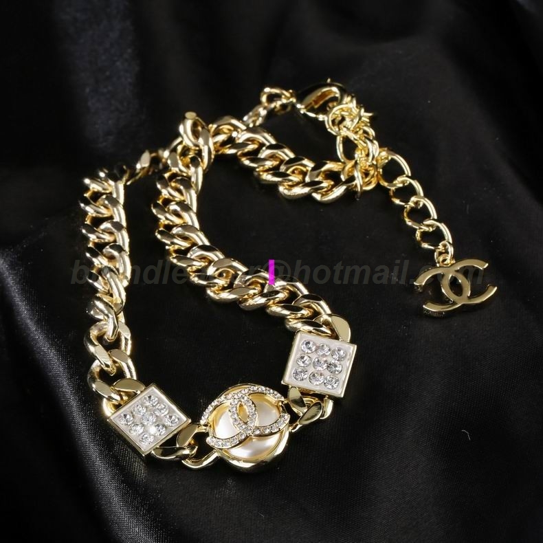 Chanel Necklaces 406